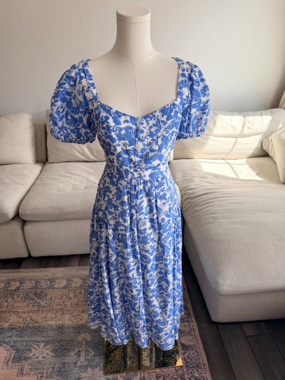 Lush blue and white floral midi dress Small